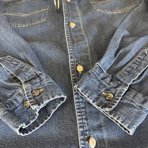 Vintage Disney Store Denim Shirt Mens Size Medium Mickey Embroidered Walt Studio - Picture 8 of 12